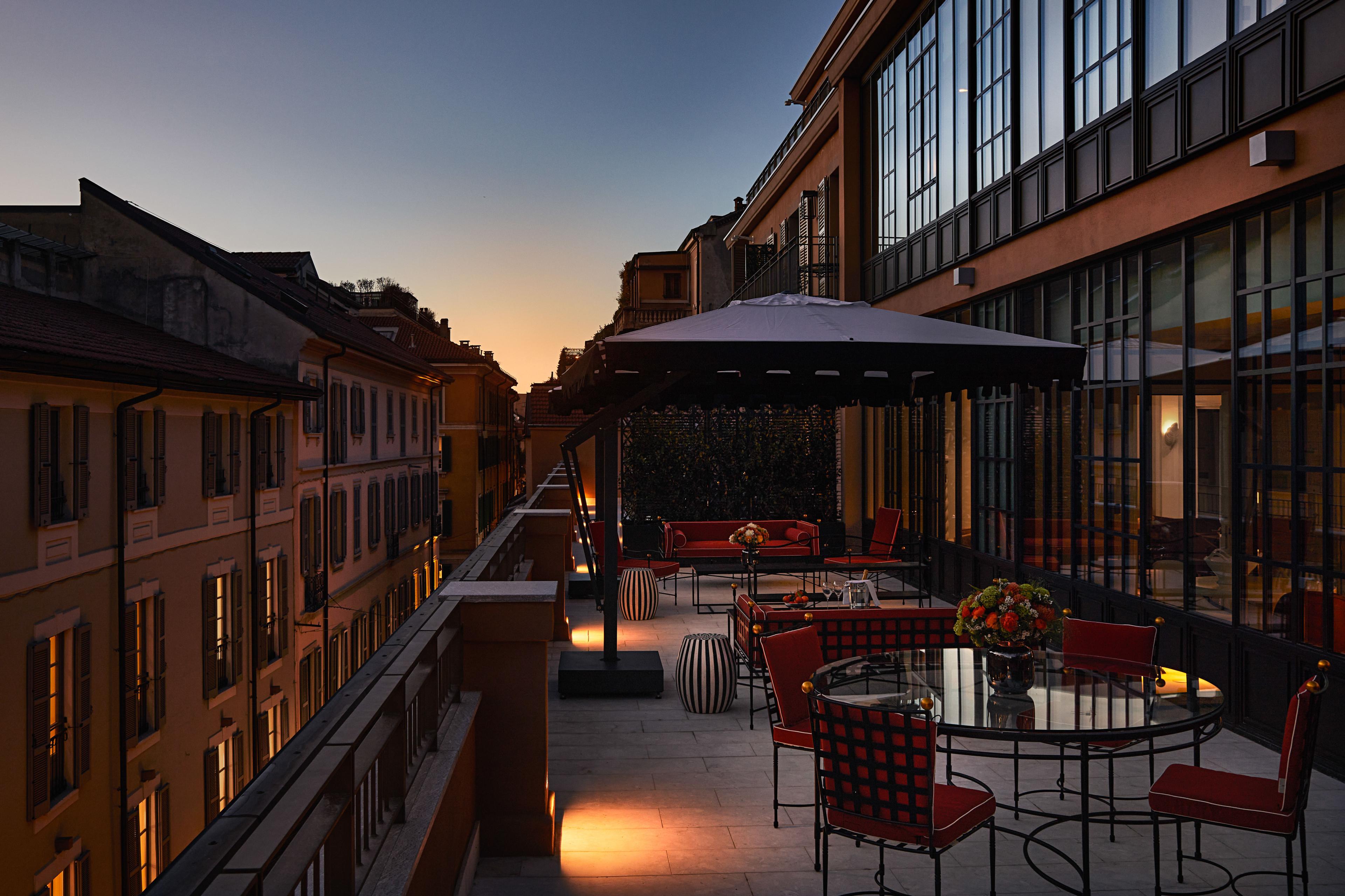 RFH The Carlton - Presidential Suite #312 065 MA Oct 25